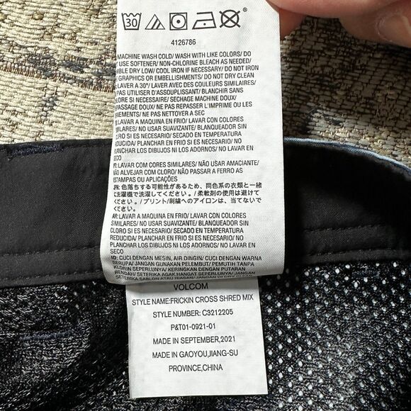 Volcom Hybrid Frickin Cross Shred Static Shorts Blue Mens Youth NWT Sz 28 (16) - Picture 8 of 9